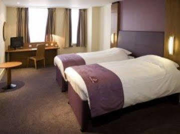 Premier Inn Glasgow Milngavie Exterior photo